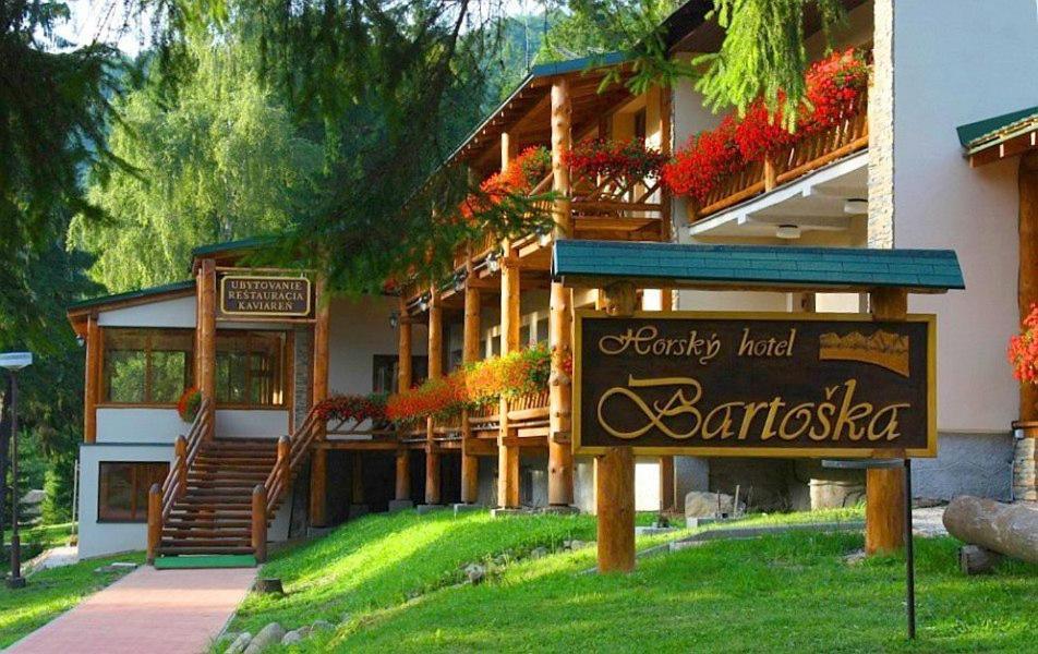 Horsky Hotel Bartoska Cremosne Екстер'єр фото