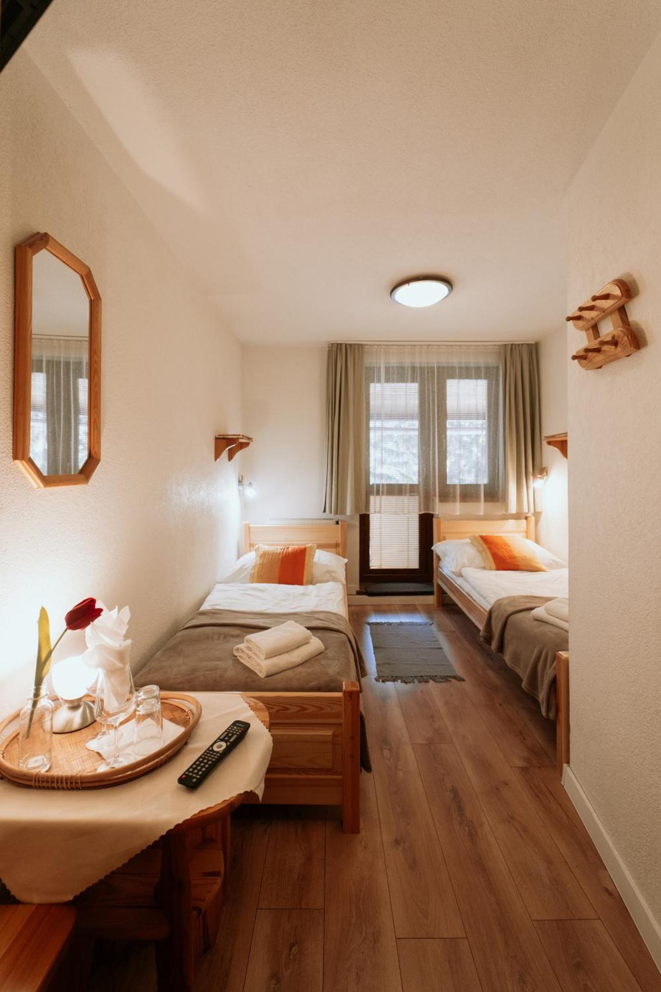Horsky Hotel Bartoska Cremosne Екстер'єр фото